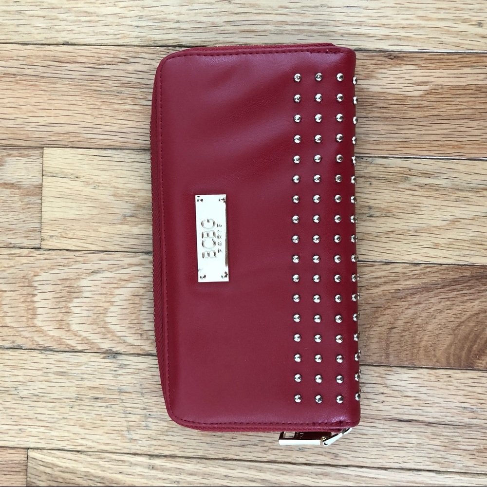 🌻2/10 SALE 🌻Red studded wallet